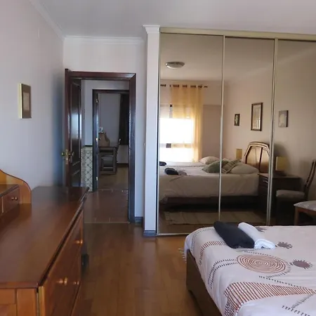 Ola Apartment *