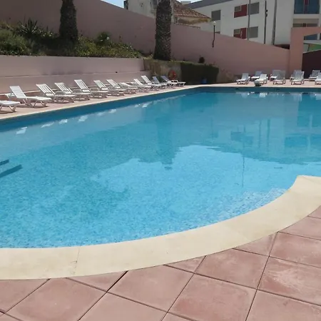 Ola Apartment *