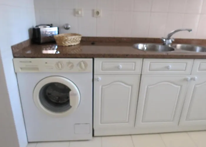 Ola Apartment *